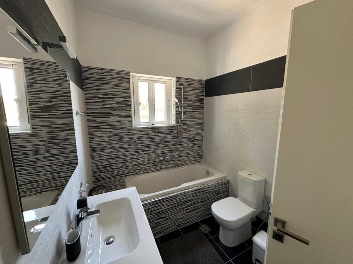 Comfy Hill Apartments Saranda Extérieur photo