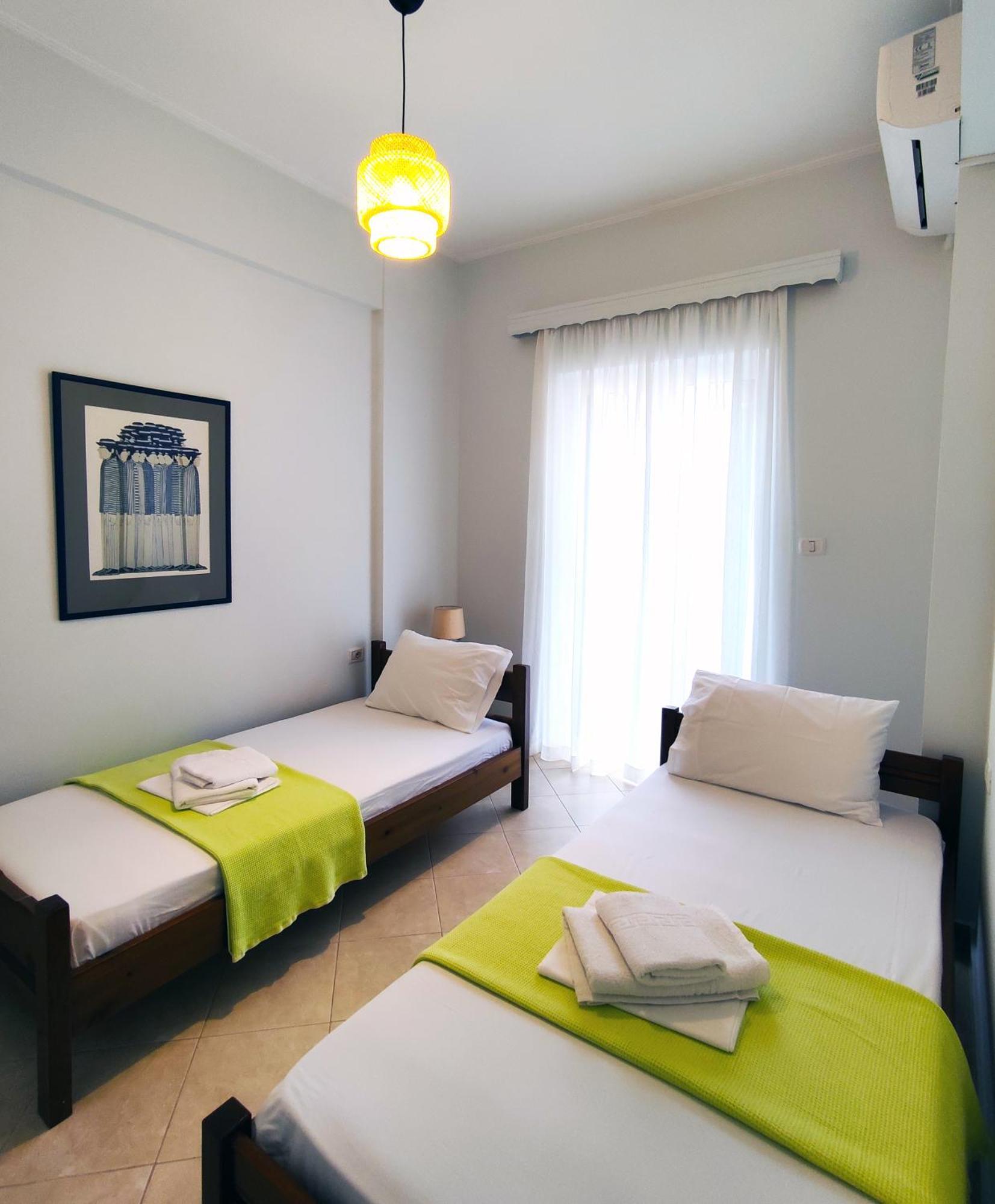 Comfy Hill Apartments Saranda Extérieur photo