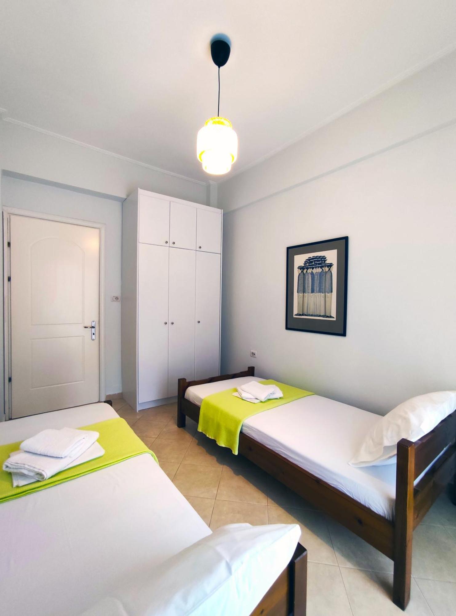 Comfy Hill Apartments Saranda Extérieur photo